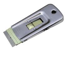 Clickskraber med messinglås